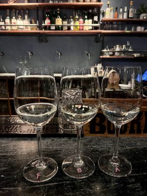 Attimo Wine by null