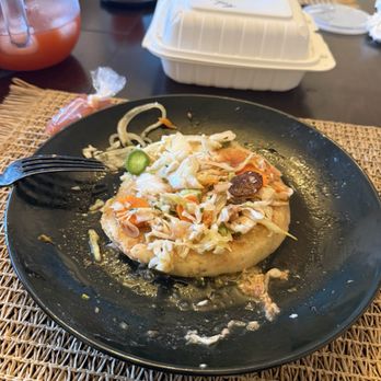 Los Cheros Pupuseria 2 - Pupusa revuelta ( chicharrón, queso, frijol) - Salvadoran Near Me - Riverside, California Los Cheros Pupuseria 2 - Pupusa revuelta ( chicharrón, queso, frijol) - Salvadoran Near Me - Riverside, California