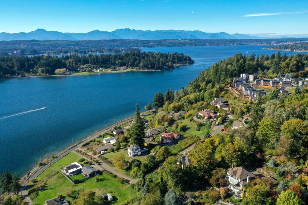 360 REAL ESTATE GROUP Updated September 2024 3594 NW Byron St