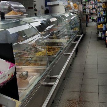 La Playa Supermarket - Grocery Near Me - Miami Beach, Florida