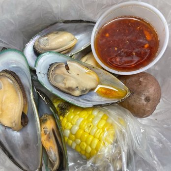 Cap't Loui - Mussels - Seafood Near Me - Braintree, Massachusetts