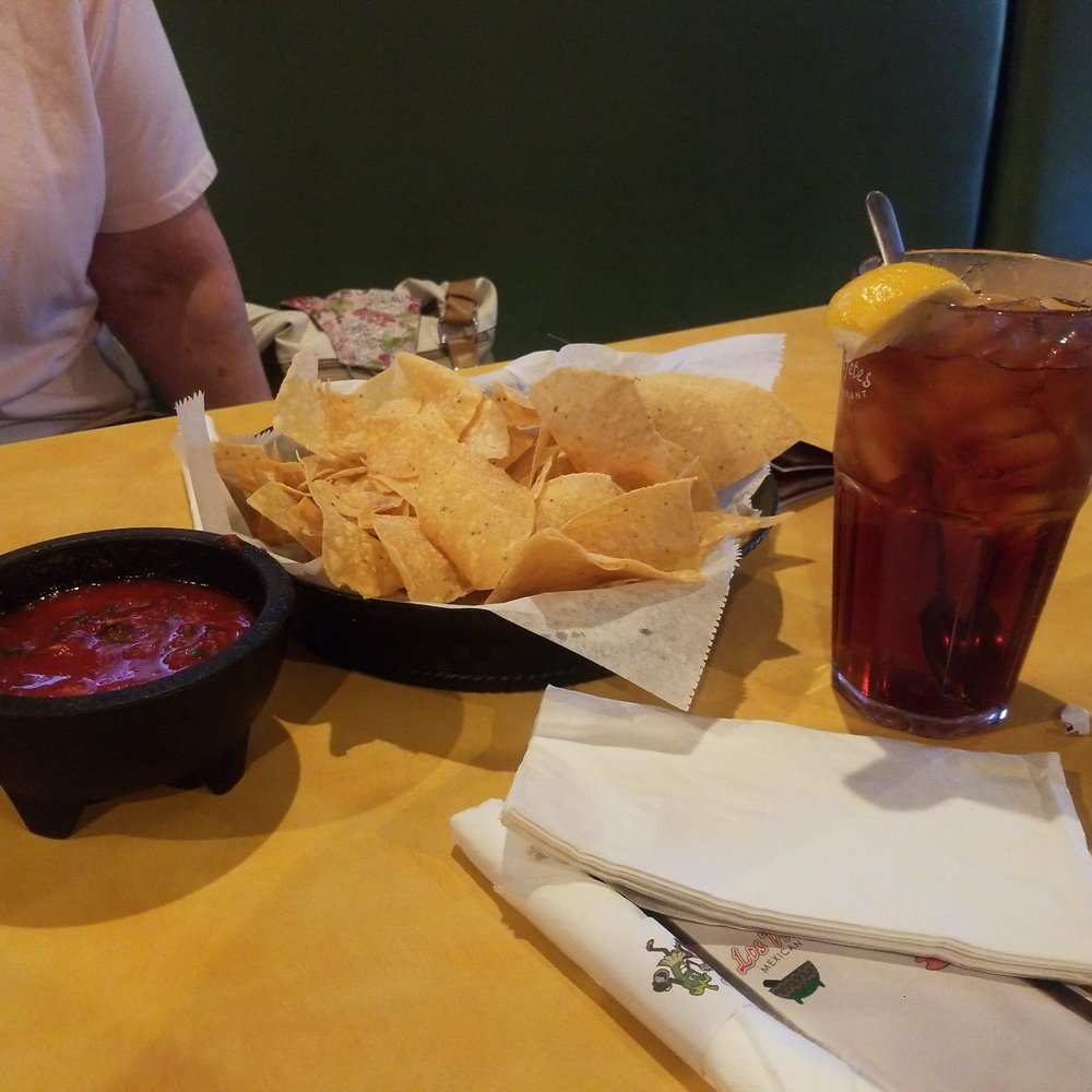 Los Molcajetes - Chips and salsa - Mexican Near Me - Mansfield, Texas Los Molcajetes - Chips and salsa - Mexican Near Me - Mansfield, Texas