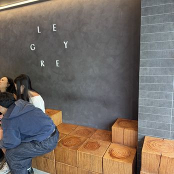 Le Grey - Seating - Coffee & Tea Near Me - Seattle, Washington Le Grey - Seating - Coffee & Tea Near Me - Seattle, Washington