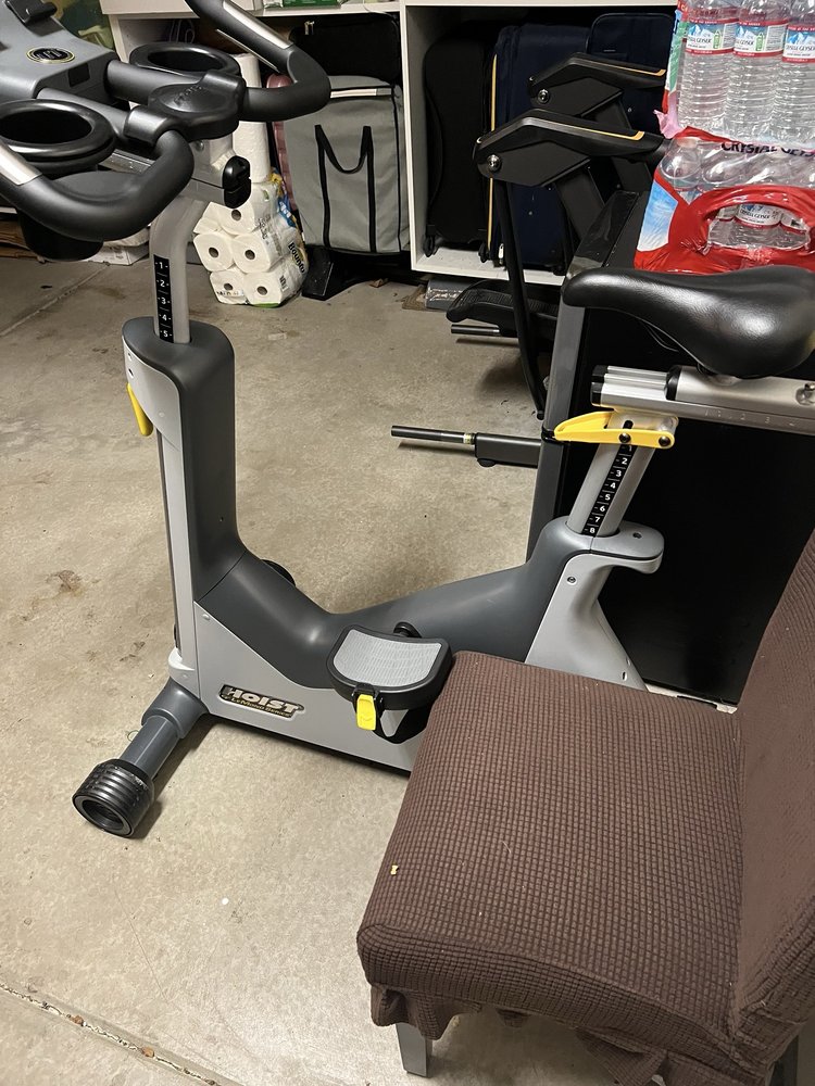 Raise The Bar Fitness Logo