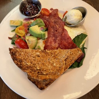 Beatrix - Streeterville - A Wonderful Egg White Omelet - New American Near Me - Chicago, Illinois
