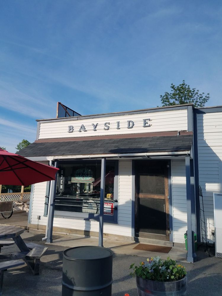 BAYSIDE COUNTRY STORE Updated June 2024 16 Photos & 13 Reviews