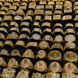 Slauson Super Mall - 14 Jewelry stores