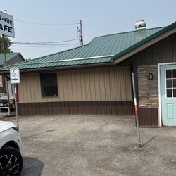 Hill-vue Cafe - Outside