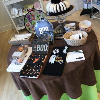 Nothing Bundt Cakes - October 2018 - Desserts Near Me - Skokie, Illinois Nothing Bundt Cakes - October 2018 - Desserts Near Me - Skokie, Illinois