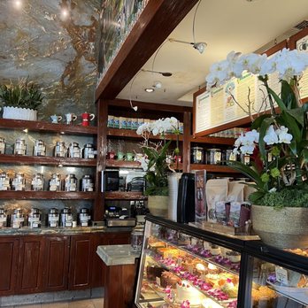 Urth Caffé-Pasadena - Front counter - Cafes Near Me - Pasadena, California Urth Caffé-Pasadena - Front counter - Cafes Near Me - Pasadena, California