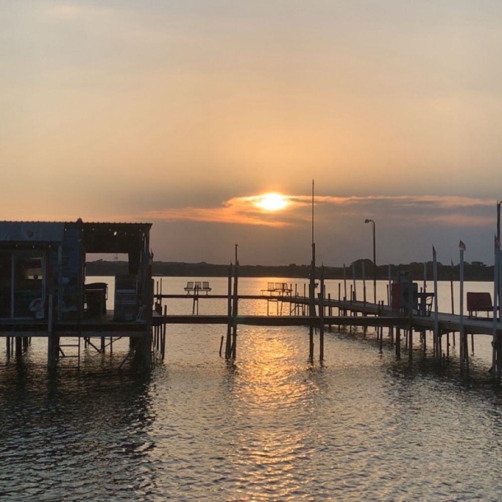 Augie's Sunset Cafe - American Near Me - Fort Worth, Texas