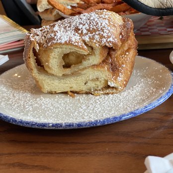 Cafe Landwer - Cafes Near Me - Brighton, Massachusetts