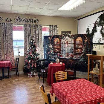 Oneroom Coffee Shop - Escape Games Near Me - Lompoc, California