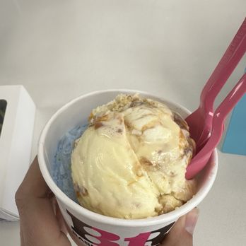 Baskin-Robbins - Ice Cream & Frozen Yogurt Near Me - Layton, Utah Baskin-Robbins - Ice Cream & Frozen Yogurt Near Me - Layton, Utah