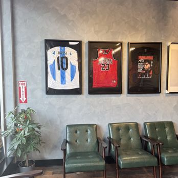 Intelligent Barber Lounge - Sports vibes - Barbers Near Me - Darien, Illinois Intelligent Barber Lounge - Sports vibes - Barbers Near Me - Darien, Illinois