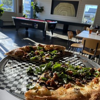 Acre Pizza - Bianca Pizza - Pizza Near Me - Petaluma, California