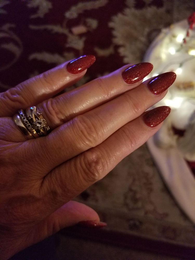 Gelish Pink Nails & Spa