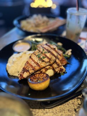 Lazy Dog Restaurant & Bar by null