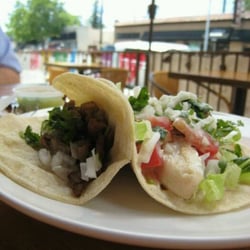 Café Capricho - Grilled fish taco