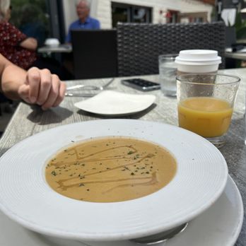 Sbicca Del Mar - Wine Bars Near Me - Del Mar, California