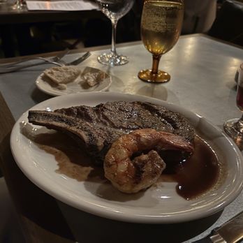 The Barn Steakhouse - Steakhouses Near Me - Highland Park, Illinois