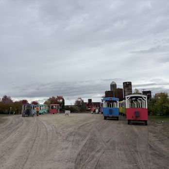 Apple Holler - American Near Me - Sturtevant, Wisconsin