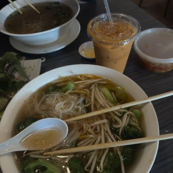 Pho Hut - Vietnamese Near Me - Glendale, California Pho Hut - Vietnamese Near Me - Glendale, California