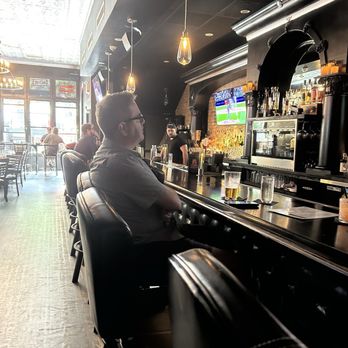 No Vacancy - Babe watching Crosstown! - New American Near Me - Chicago, Illinois No Vacancy - Babe watching Crosstown! - New American Near Me - Chicago, Illinois