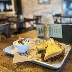 The Rackhouse - Brisket grilled cheese