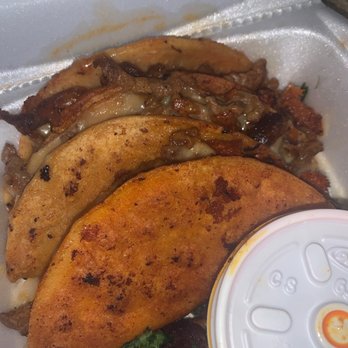 Chile Verde - Bomb - Mexican Near Me - Hawthorne, California