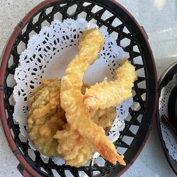 Tokyo Wako - The tempura that came with the udon - Sushi Bars Near Me - Long Beach, California