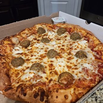 Stoner's Pizza Joint - Meatball and ricotta hamd tossed large pizza. - Pizza Near Me - Bradenton, Florida Stoner's Pizza Joint - Meatball and ricotta hamd tossed large pizza. - Pizza Near Me - Bradenton, Florida