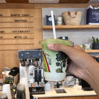 Common Ground - Coffee & Tea Near Me - Honolulu, Hawaii
