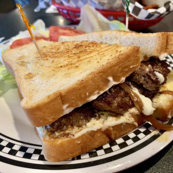 Cool Cat Cafe - Burgers Near Me - Kihei, Hawaii