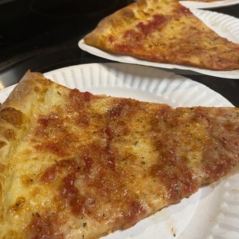 Hella Pie Pizza - Cheese slices - Pizza Near Me - Tracy, California