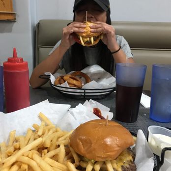Ty's Burger House - CALI BURGER SO BOMB - Burgers Near Me - Oceanside, California