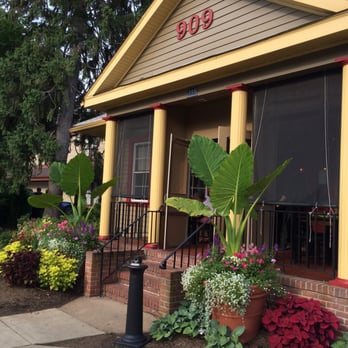 Vin 909 - New American Near Me - Annapolis, Maryland