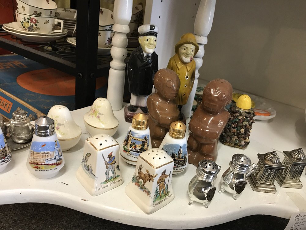 AMERICAN PIE ANTIQUES AND COLLECTIBLES Updated September 2024 1470