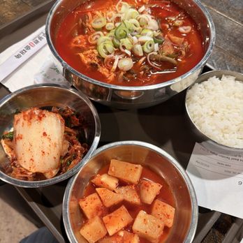 Moobongri - 10. Spicy Beef Soup with Beef Flank Meat & Veggies / 육개장, daikon Large Radish Kimchi / 깍두기 and Small Fresh Kimchi / 겉절이 - Korean Near Me - San Diego, California Moobongri - 10. Spicy Beef Soup with Beef Flank Meat & Veggies / 육개장, daikon Large Radish Kimchi / 깍두기 and Small Fresh Kimchi / 겉절이 - Korean Near Me - San Diego, California