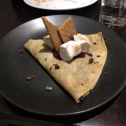 Café Crêpe - Raspberry s'more crepe