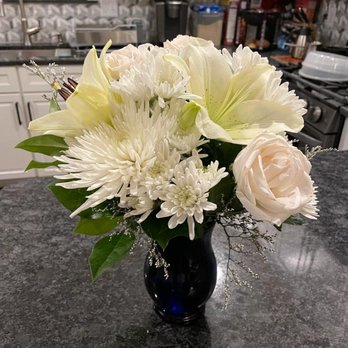 Gardenias Floral - This was what was delivered. - Florists Near Me - Metuchen, New Jersey Gardenias Floral - This was what was delivered. - Florists Near Me - Metuchen, New Jersey