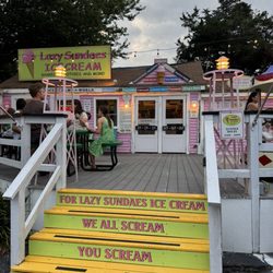 Lazy Sundaes Ice Cream - Exterior