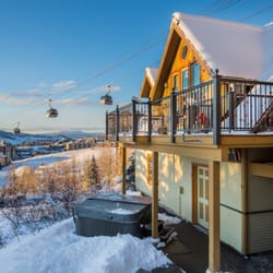 The Victorian Luxury B&B - The hot tub overlooks the entire Yampa Valley.