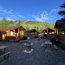 Snake River Cabins & RV Village