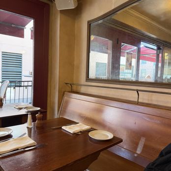 Café Campagne - Inside - French Near Me - Seattle, Washington
