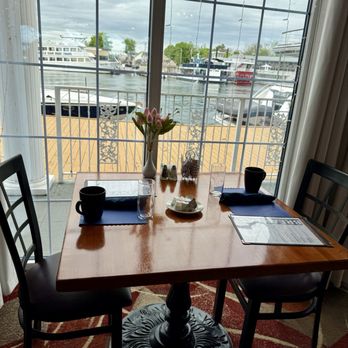 Windows on the Bay - Breakfast & Brunch Near Me - Alexandria Bay, New York Windows on the Bay - Breakfast & Brunch Near Me - Alexandria Bay, New York