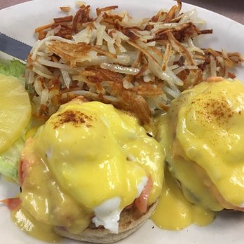 Mil’s Diner - Smoked salmon Benedict - Diners Near Me - Milpitas, California