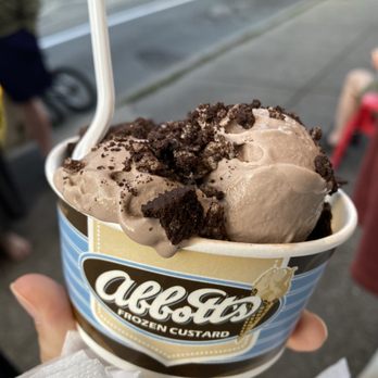 Abbott's Frozen Custard - chocolate and crushed oreos - Ice Cream & Frozen Yogurt Near Me - Needham, Massachusetts