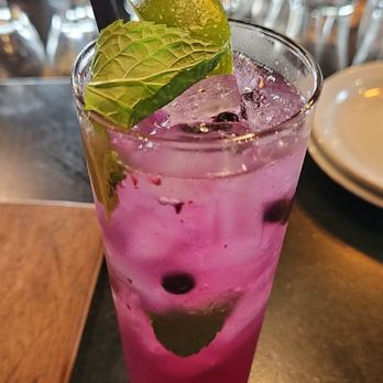 Joe's Italian Kitchen - Empress Gin cocktail - Pizza Near Me - Almonte, Ontario Joe's Italian Kitchen - Empress Gin cocktail - Pizza Near Me - Almonte, Ontario