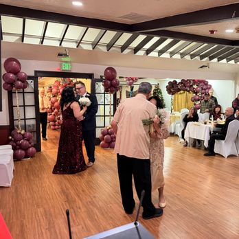 Villa Catrina - Anniversary couples enjoying their first dance of the evening - Mexican Near Me - Arcadia, California Villa Catrina - Anniversary couples enjoying their first dance of the evening - Mexican Near Me - Arcadia, California